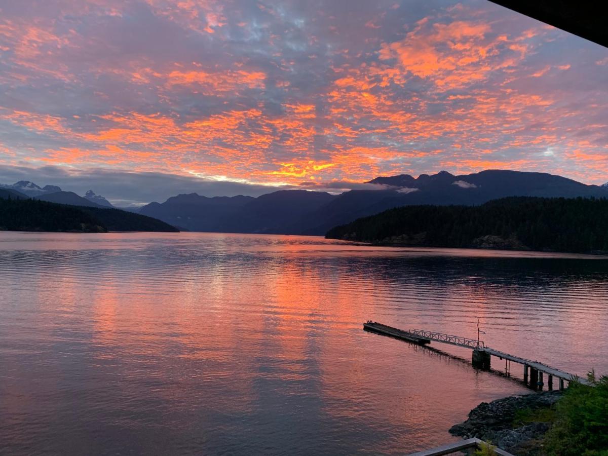 Egmont Earls Cove Orca View Bed & Breakfast エクステリア 写真
