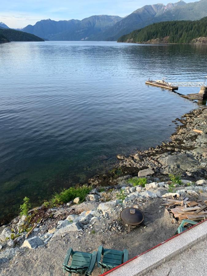 Egmont Earls Cove Orca View Bed & Breakfast エクステリア 写真
